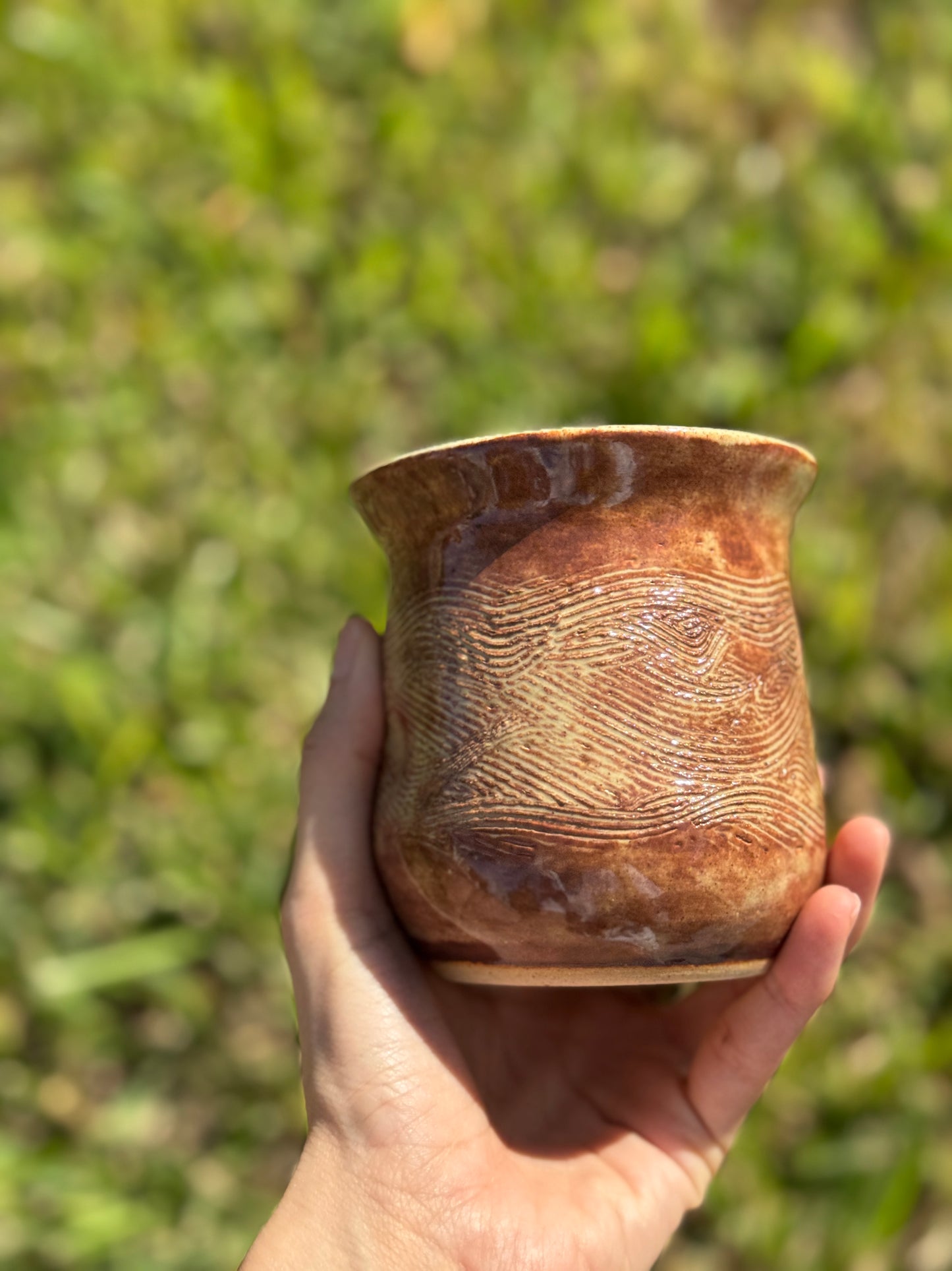 Toasted thumb cup