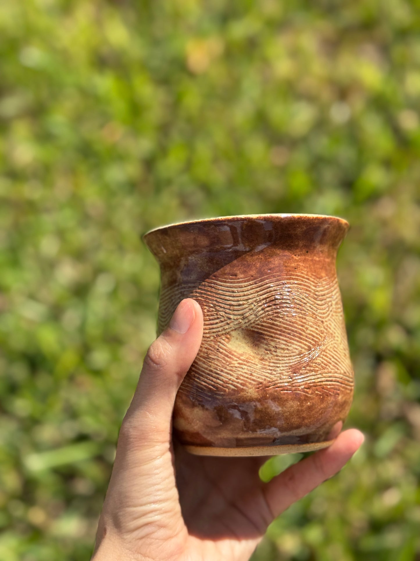 Toasted thumb cup