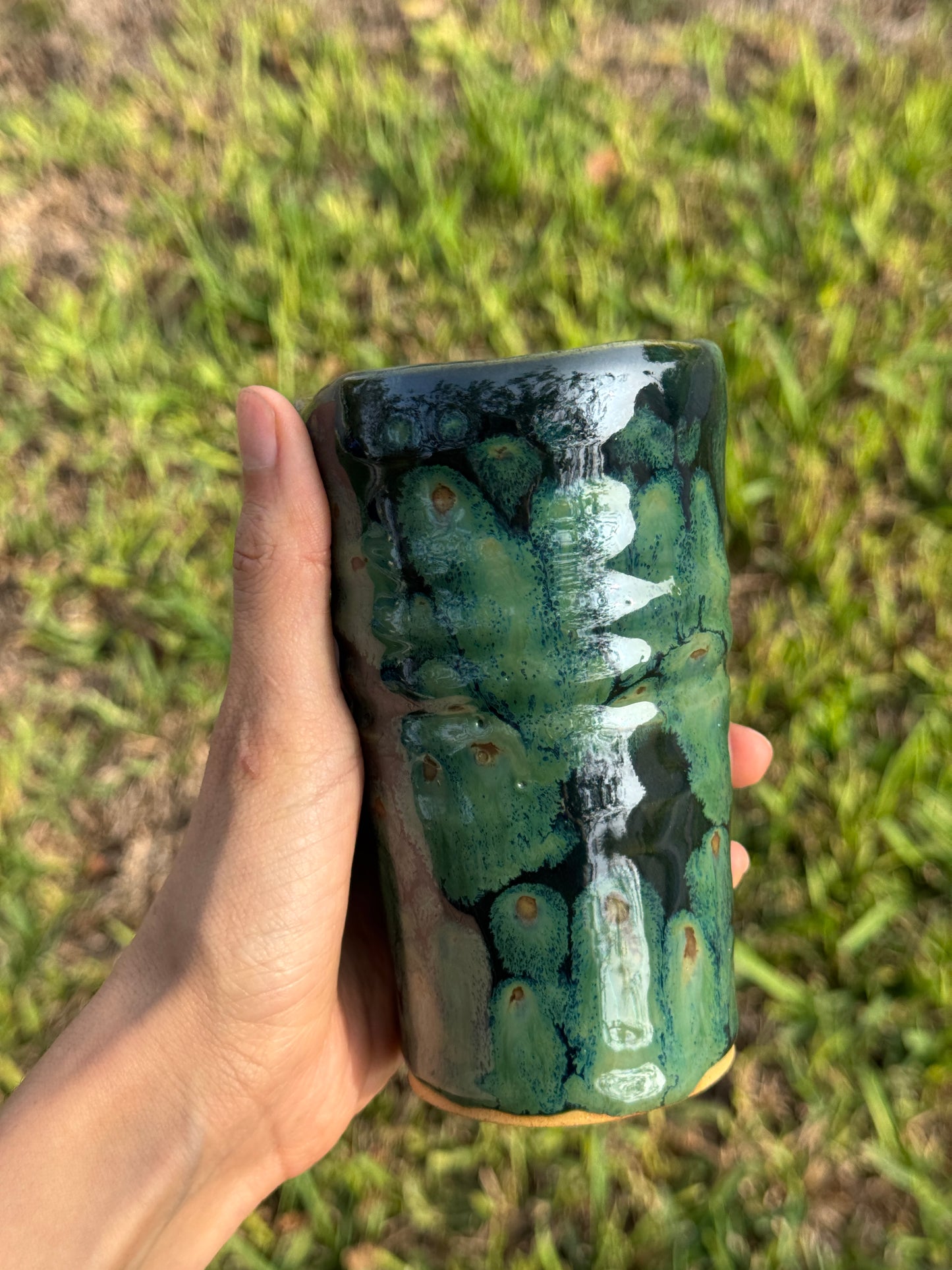 Floating Olive to go mug