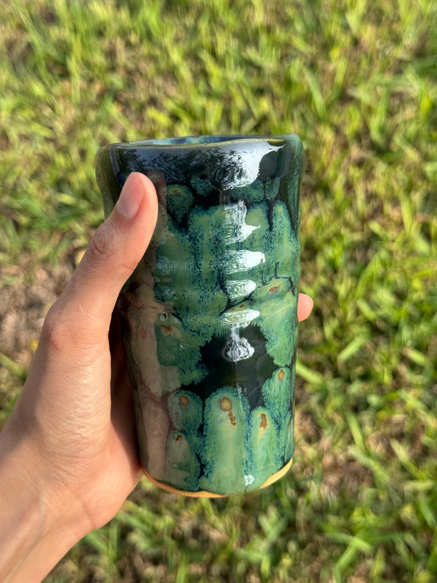 Floating Olive to go mug